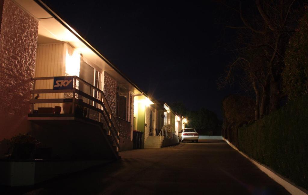 12 White Star Motel Timaru Buitenkant foto